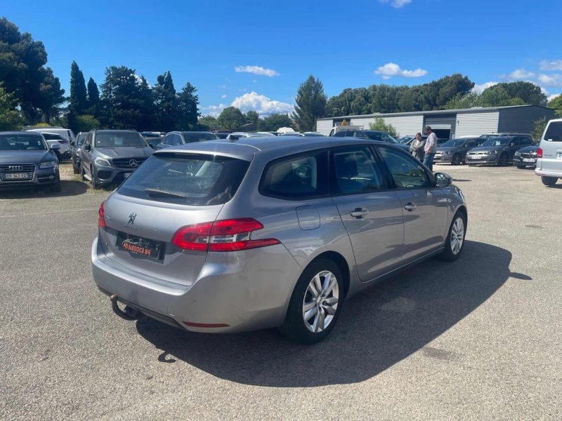 PEUGEOT 308 II 1.5 BLUEHDI 130CH S&S ALLURE 121MKM
