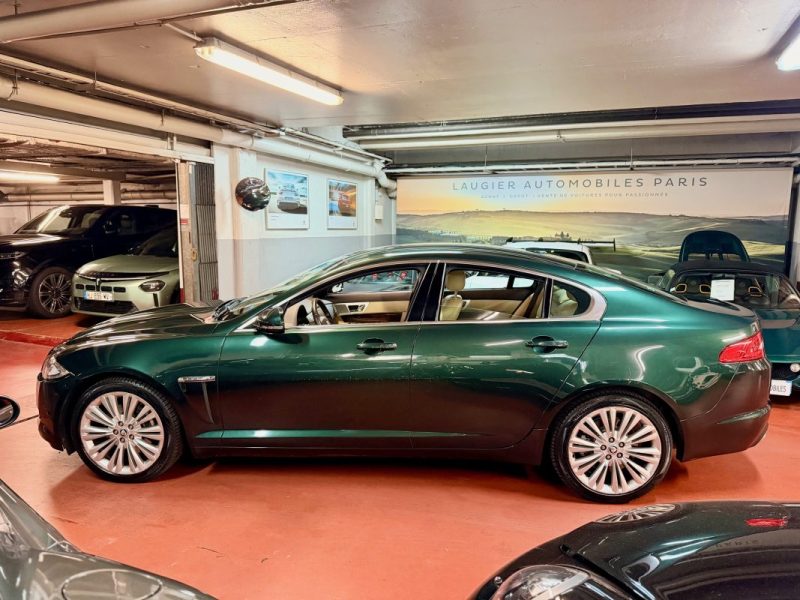 JAGUAR XF V6 3.0 D 240 CH Premium Luxury 1ERE Main