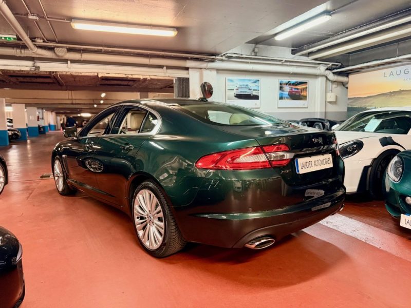 JAGUAR XF V6 3.0 D 240 CH Premium Luxury 1ERE Main