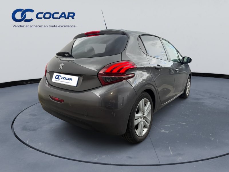 PEUGEOT 208 1.2 PURETECH 82CH SIGNATURE