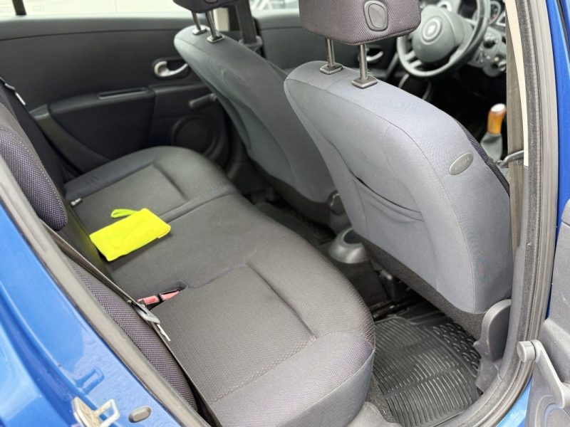 RENAULT CLIO III CONFORT DYNAMIQUE 1.5DCI 70CV 2005 245 000KM