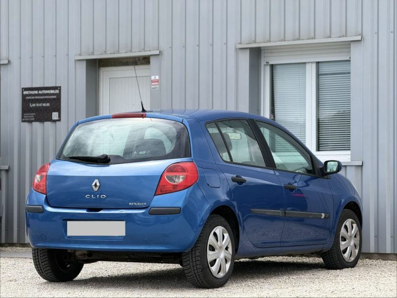 RENAULT CLIO III CONFORT DYNAMIQUE 1.5DCI 70CV 2005 245 000KM