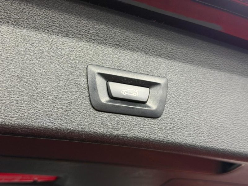 BMW X1 F48 LCI sDrive 18i 140 ch DKG7 xLine