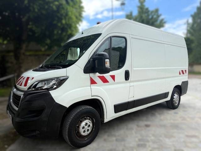 PEUGEOT BOXER 335 L2H2 2.0 BLUEHDI 130 PRO / 11000 HT / 1ERE MAIN 2019 / CAMERA DE RECUL / GPS