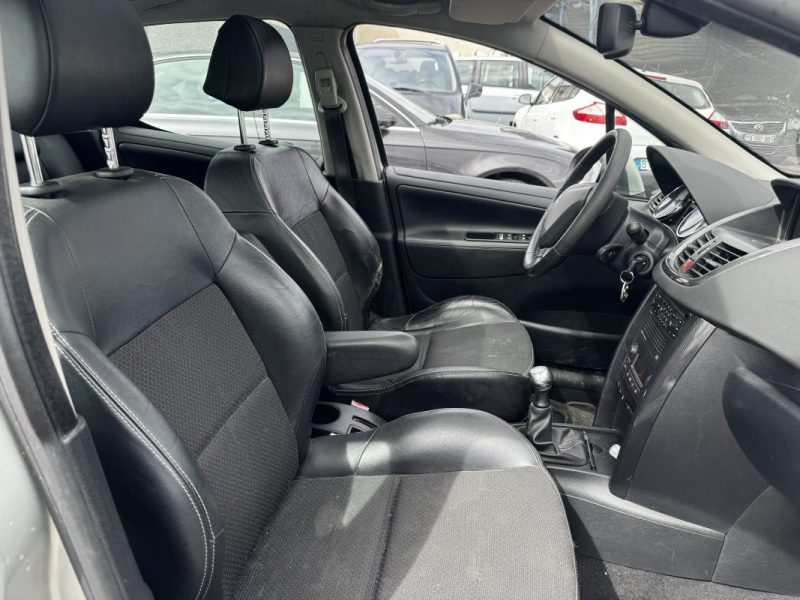 PEUGEOT 207 1.6 HDI 110CV FELINE