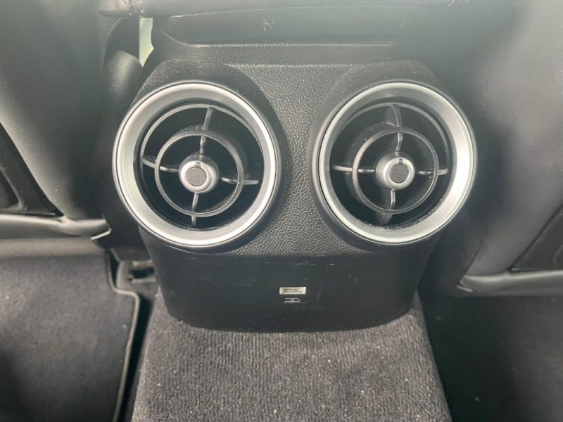 ALFA ROMEO Giulia Super 2.2 JTDM 180 ch AT8 Boîte Auto / Pack Cuir & Bois / Caméra de Recul 