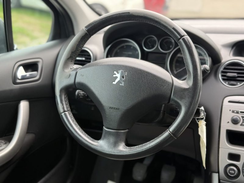 Peugeot 308 1.6 VTi 120ch Confort Pack - Régulateur - Clim - Jantes Alu - Révisée & Garantie 6 mois