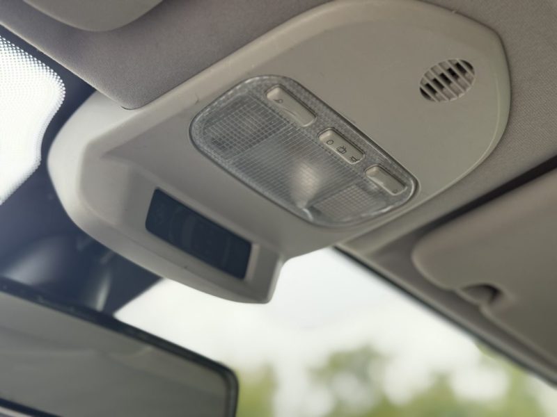 Peugeot 308 1.6 VTi 120ch Confort Pack - Régulateur - Clim - Jantes Alu - Révisée & Garantie 6 mois