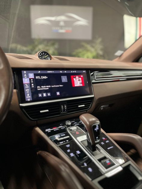 MAGNIFIQUE PORSCHE CAYENNE 3.0 V6 462CH E-HYBRID (TOIT PANORAMIQUE, SUIVI D'ENTRETIEN PORSCHE)⭐️⭐️⭐️⭐️⭐️