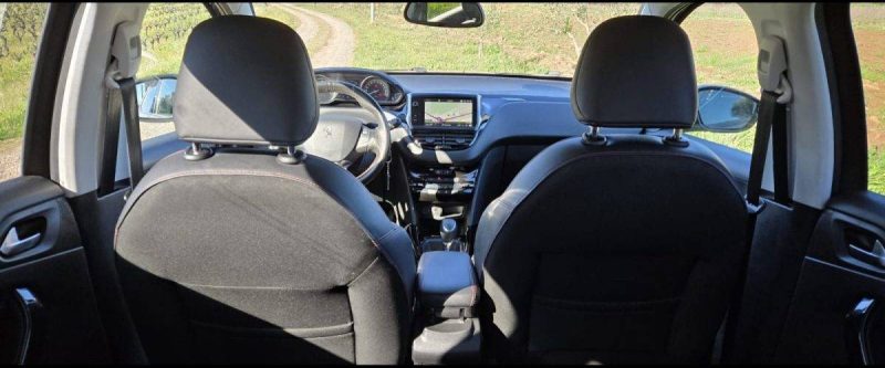 PEUGEOT 2008 1.5 BLUEHDI 120CV ,GT LINE  2019 automatique 