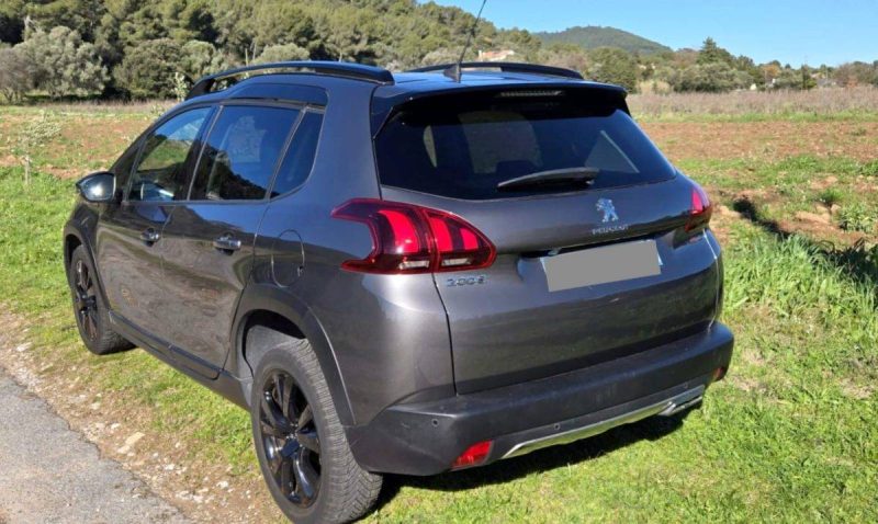 PEUGEOT 2008 1.5 BLUEHDI 120CV ,GT LINE  2019 automatique 