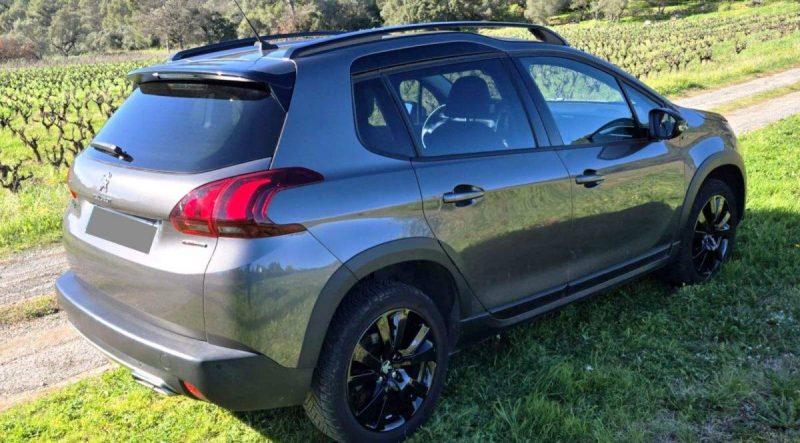 PEUGEOT 2008 1.5 BLUEHDI 120CV ,GT LINE  2019 automatique 