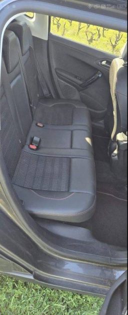 PEUGEOT 2008 1.5 BLUEHDI 120CV ,GT LINE  2019 automatique 