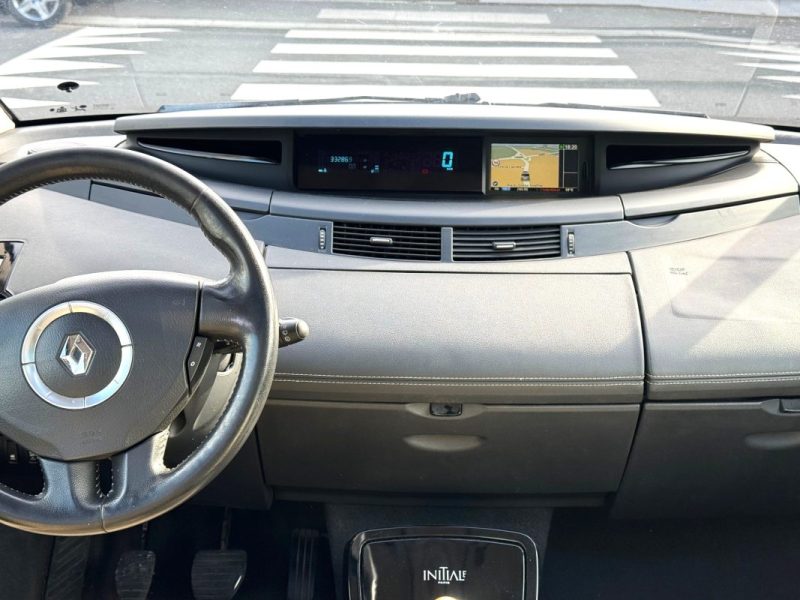 RENAULT ESPACE IV 2.0 DCI 150CV INITIALE PARIS 7 PLACES 