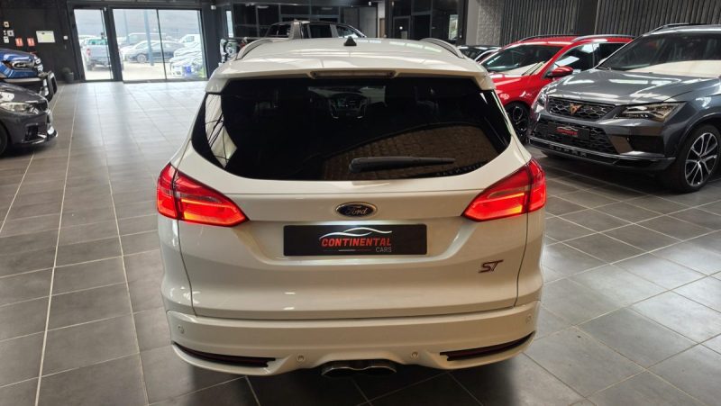 FORD FOCUS TURNIER ST 2.0 250*GPS*CUIR*XENON* 2017