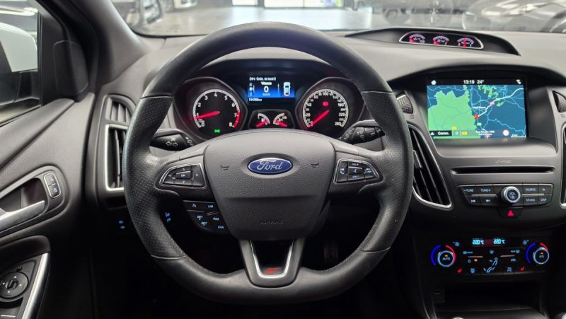 FORD FOCUS TURNIER ST 2.0 250*GPS*CUIR*XENON* 2017