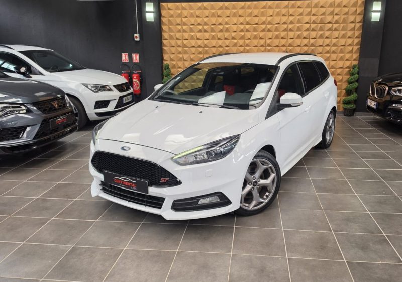 FORD FOCUS TURNIER ST 2.0 250*GPS*CUIR*XENON* 2017