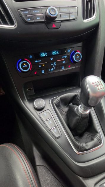 FORD FOCUS TURNIER ST 2.0 250*GPS*CUIR*XENON* 2017