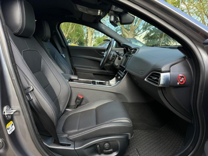 JAGUAR XE 2.0 200 R-SPORT AUTO*1ERE MAIN*MERIDIAN*CAMERA*CUIR* 2018