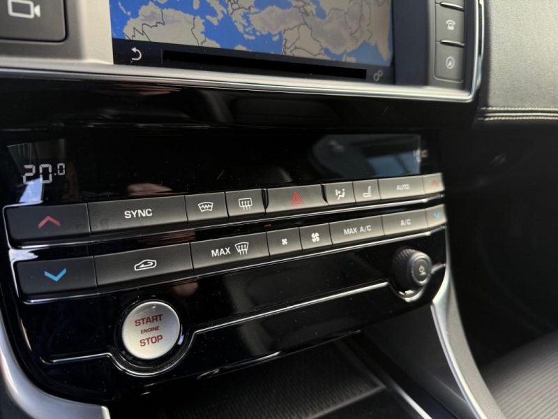 JAGUAR XE 2.0 200 R-SPORT AUTO*1ERE MAIN*MERIDIAN*CAMERA*CUIR* 2018