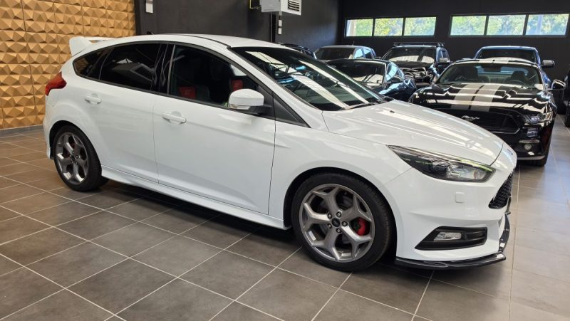 FORD FOCUS 2017 2.0 250 ST*RECARO*GPS*XENON 2017