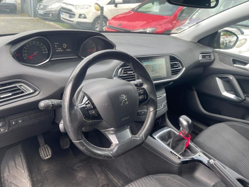 PEUGEOT 308 II 1.2 PURETECH 110CH STYLE 5P