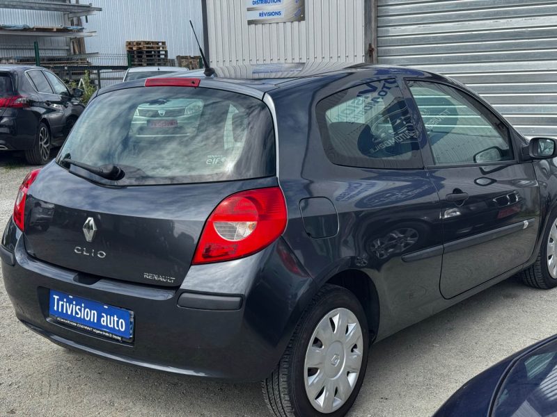 RENAULT CLIO 1.2 75 CH  2007