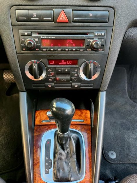 AUDI A3 1.6 PACK ATTRACTION 102 TIPTRONIC 2005