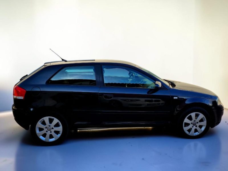 AUDI A3 1.6 PACK ATTRACTION 102 TIPTRONIC 2005