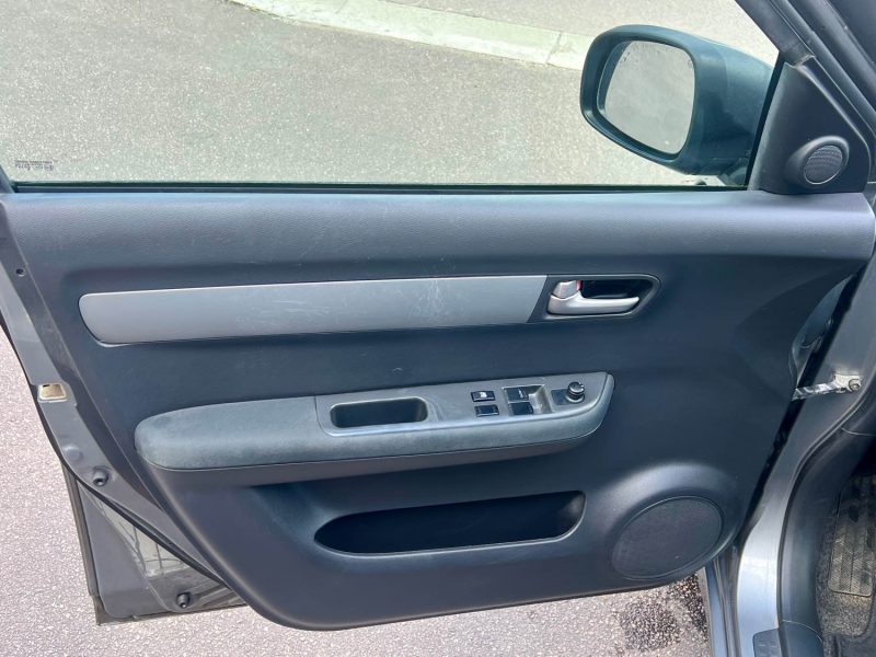 SUZUKI SWIFT 1.3 75CH