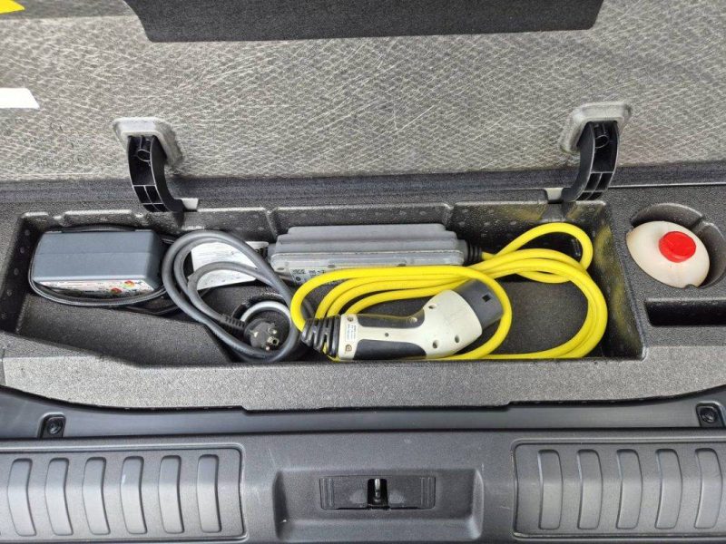 LAND ROVER RANGE ROV 2.0 P400E 404CH WESTMINSTER SWB MARK X 2020