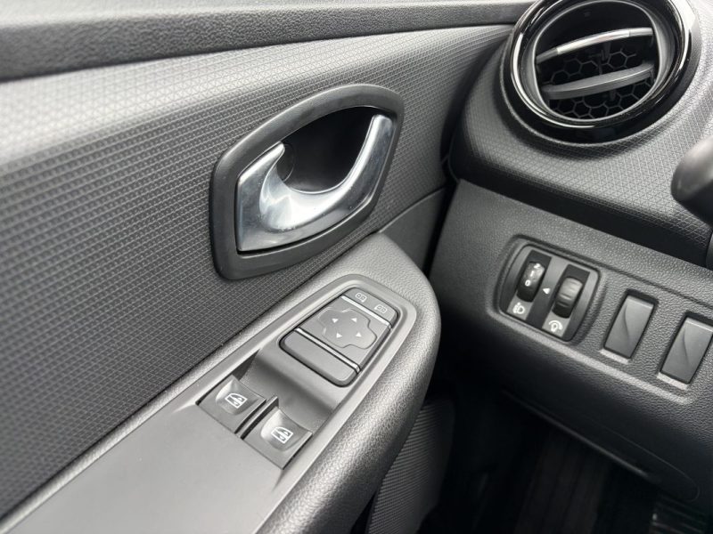 RENAULT CLIO IV 1.2 Trend / Garantie 12 Mois