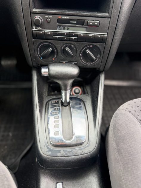 GOLF 4 1,6L 100 CV Boite Auto / CONFORTLINE / Paiement 4X ou 10X Possible