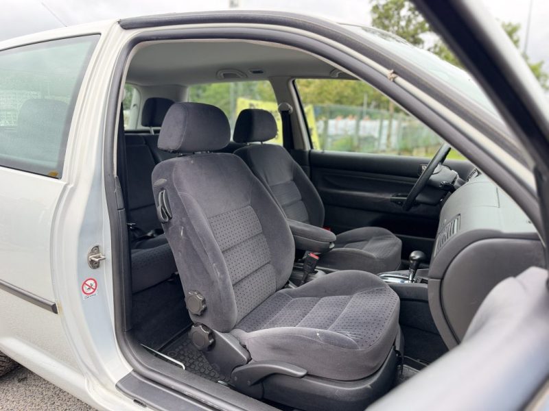 GOLF 4 1,6L 100 CV Boite Auto / CONFORTLINE / Paiement 4X ou 10X Possible