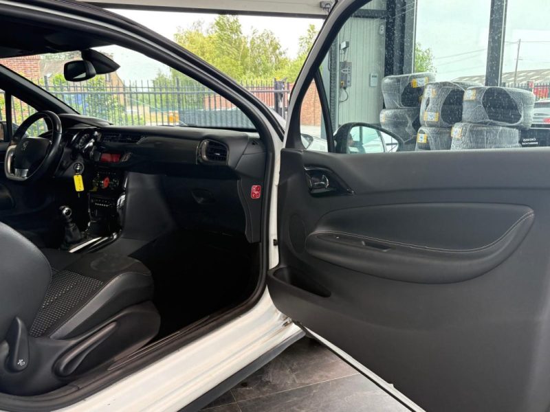 🚗 CITROËN DS3 1.6 THP 156ch ⚙️  📡 Radar de recul 🪑 Alcantara 🛞 Volant cuir