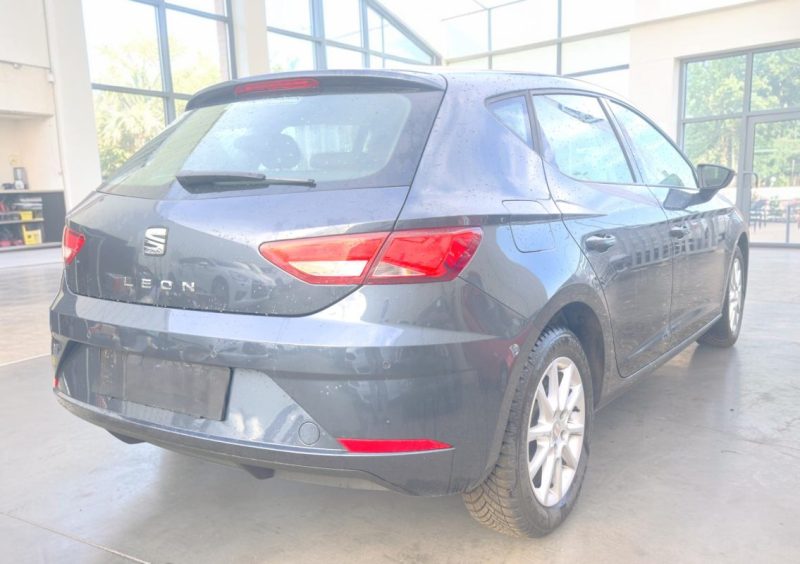 SEAT LEON TSI 5PORTES 1ER MAIN GARANTIE 6MOIS ETAT NEUF