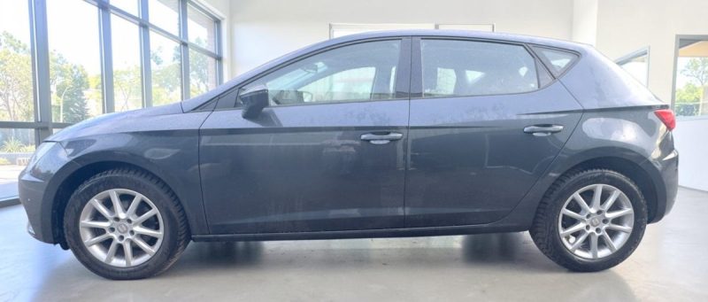 SEAT LEON TSI 5PORTES 1ER MAIN GARANTIE 6MOIS ETAT NEUF