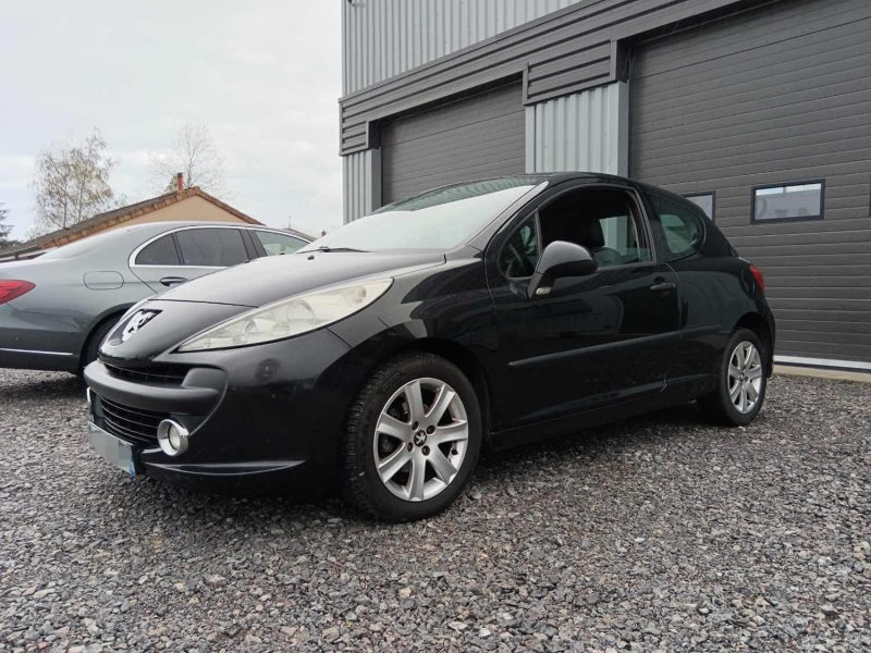 PEUGEOT 207 1.4 16V 90 cv (TU) URBAN CLIM / CT OK / Distribution ok à jour / Suivi factures