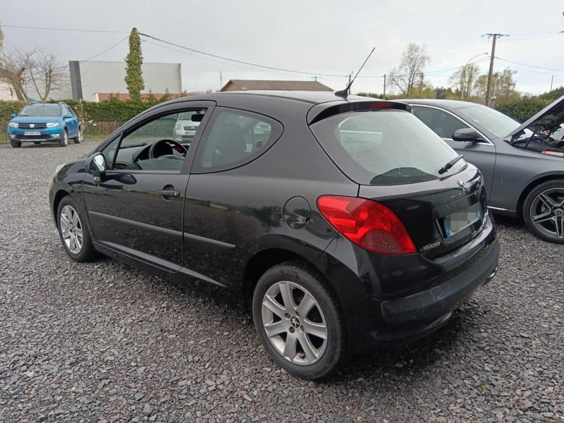 PEUGEOT 207 1.4 16V 90 cv (TU) URBAN CLIM / CT OK / Distribution ok à jour / Suivi factures