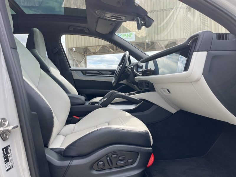 PORSCHE CAYENNE III 3.0 V6 519CH S E-HYBRID PORSCHE APPROVED ECRAN PASSAGER