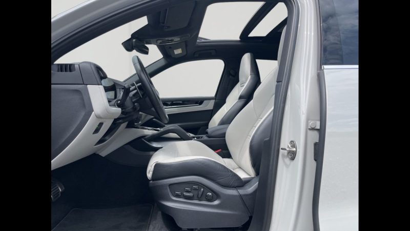 PORSCHE CAYENNE III 3.0 V6 519CH S E-HYBRID PORSCHE APPROVED ECRAN PASSAGER