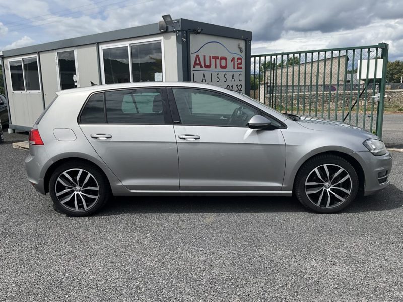 VOLKSWAGEN GOLF VII 1.6 TDI 110 CV ALLSTAR  *Caméra de recul 