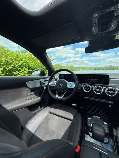 MERCEDES A200D AMG LINE 2.0 150ch DCT8 SIÈGES CHAUFFANT / TOIT OUVRANT / SIÈGES ELECTRIQUES