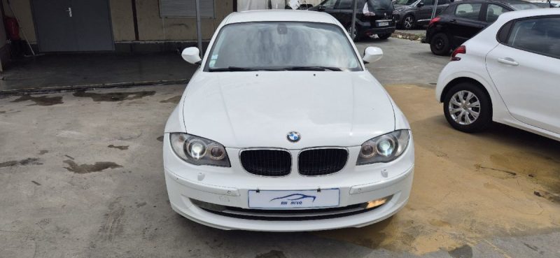BMW SERIE 1 116D EDITION BLACK AND WHITE 2011