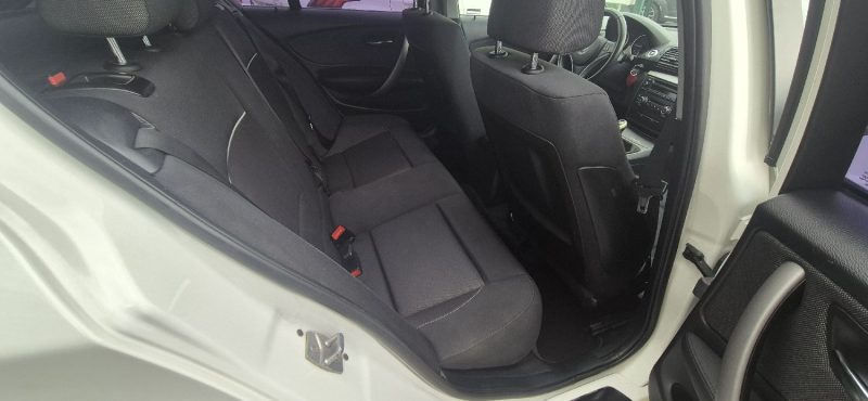 BMW SERIE 1 116D EDITION BLACK AND WHITE 2011