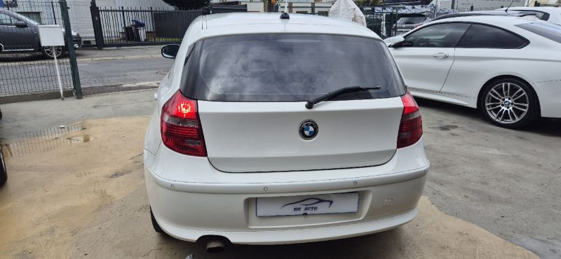 BMW SERIE 1 116D EDITION BLACK AND WHITE 2011
