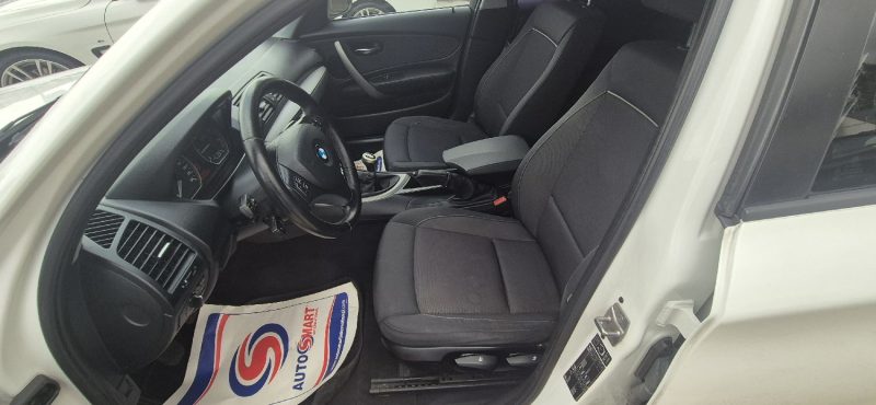 BMW SERIE 1 116D EDITION BLACK AND WHITE 2011
