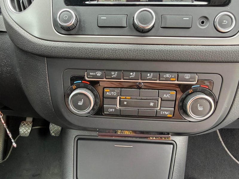 VOLKSWAGEN TIGUAN 2.0 TDI 140CH BLUEMOTION LOUGNE