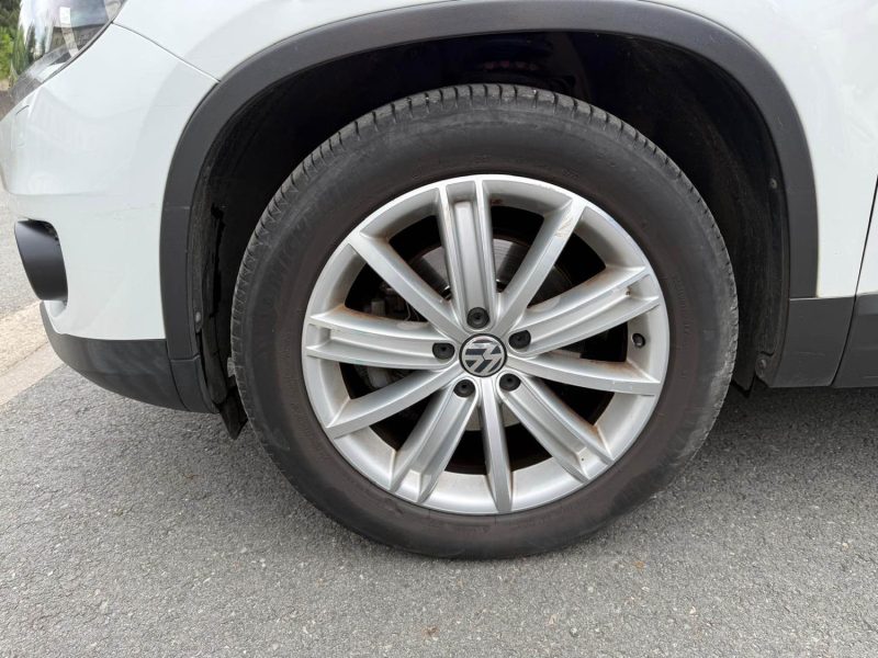 VOLKSWAGEN TIGUAN 2.0 TDI 140CH BLUEMOTION LOUGNE