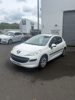 PEUGEOT 207 1.4 VTI 95ch  PREMIUM